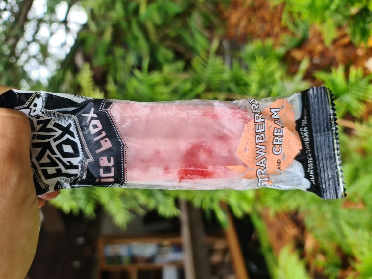 Flying Fox Strawberry & Cream